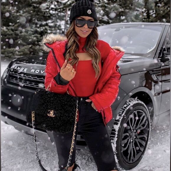 Red ski jacket - Picture 1 of 6